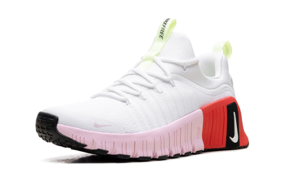 Nike Free Metcon 6 Women's Training Shoes – White / Bright Crimson