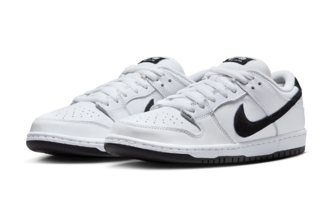 Nike SB Dunk Skate Shoes - Suede and Synthetic Upper