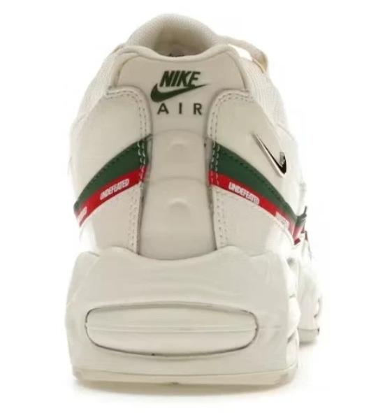 Nike Air Max 95 SP x Undefeated "Sail"