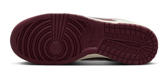 Nike Dunk Low Premium 'Valentine's Day' Shoes